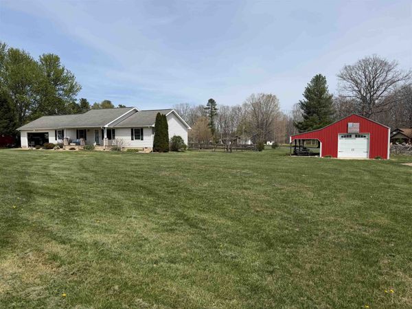 1582 HOWARDSVILLE TPKE, STUARTS DRAFT, VA 24477