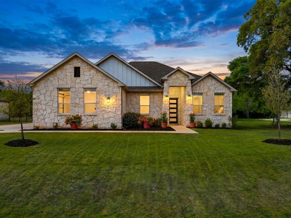 372 Raptor Beak WAY, Cedar Creek, TX 78612