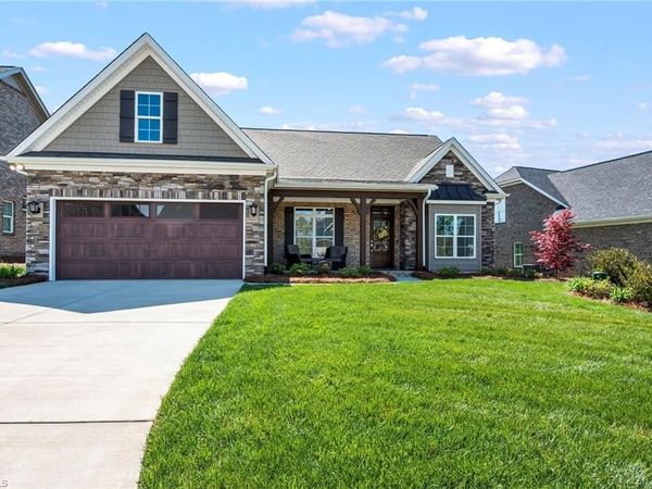 140 Castle Pond Drive , Winston-Salem, NC 27107