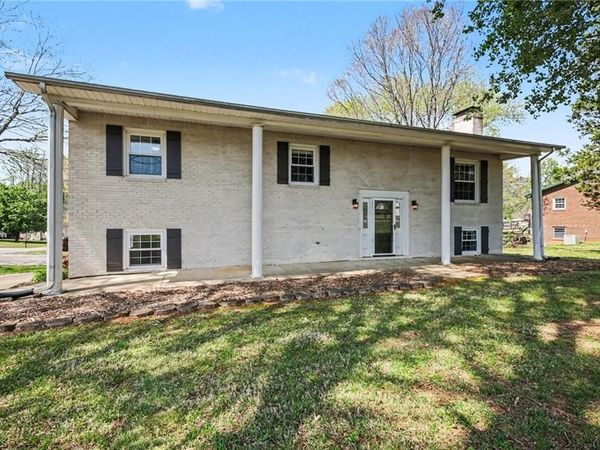 8140 Vance Road, Kernersville, NC 27284