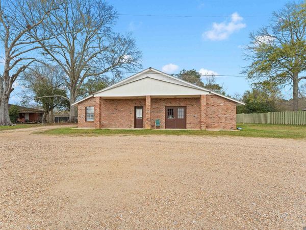 3718 Hwy 10, Jackson, LA 70748
