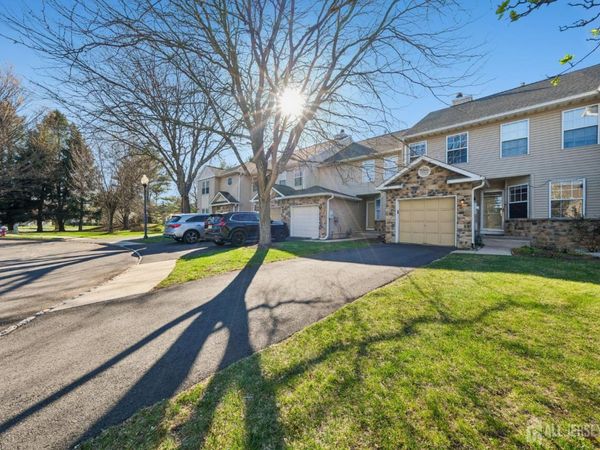 304 Heskers Court, Monmouth Junction, NJ 08852