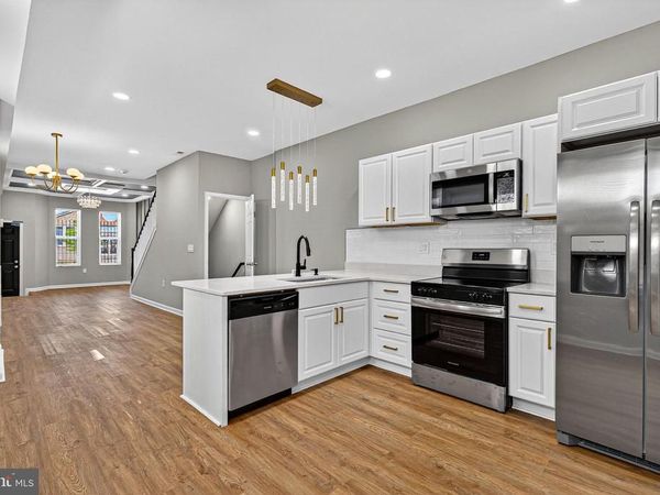 2001 N FULTON AVE , DRUID, MD 21217