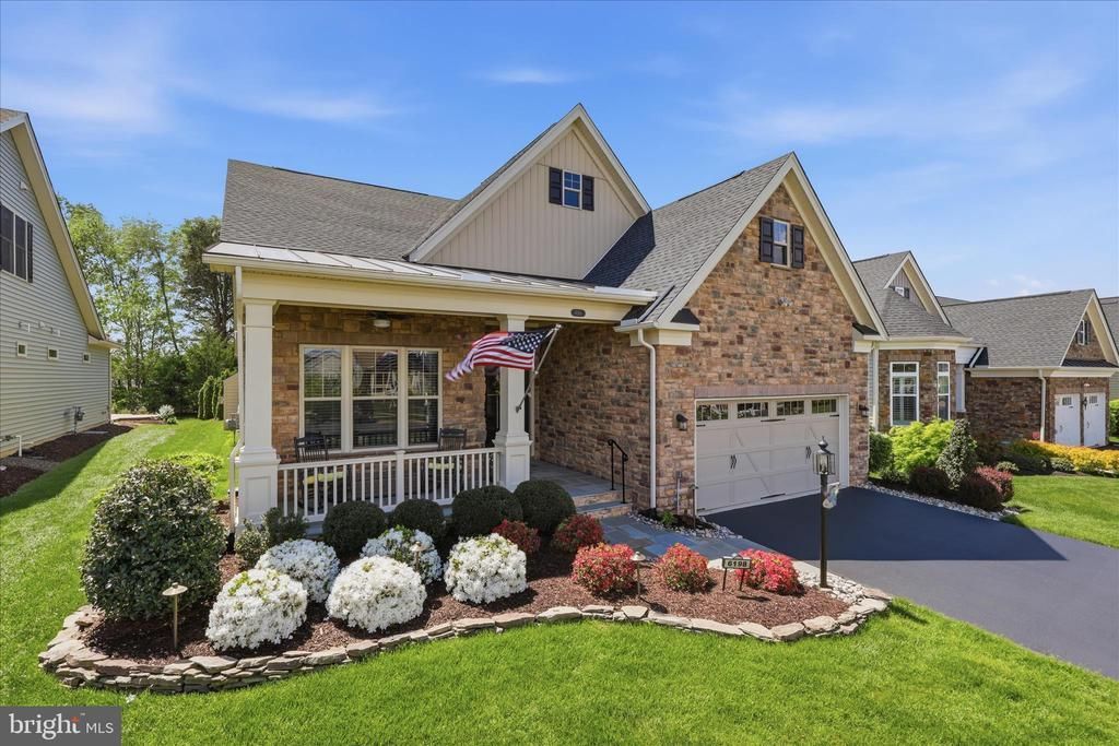6198 Chancellorsville Drive, Gainesville, VA 20155 Main Photo