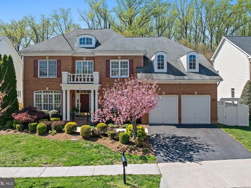 726 Pearson Point Place, Annapolis, MD 21401 Main Photo