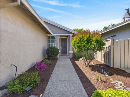 156 Stags Leap Ln, Lincoln, CA 95648 Photo