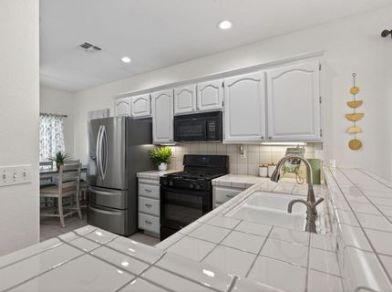 284 Marsalla Dr, Folsom, CA 95630 Photo