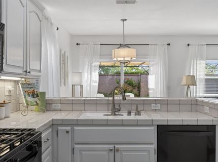 284 Marsalla Dr, Folsom, CA 95630 Photo