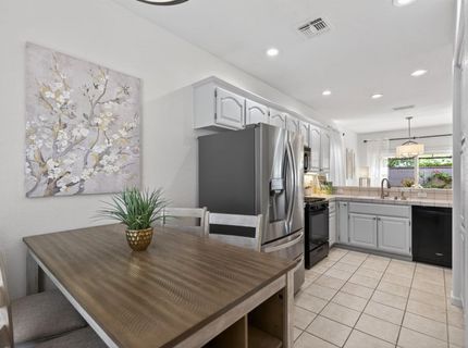 284 Marsalla Dr, Folsom, CA 95630 Photo