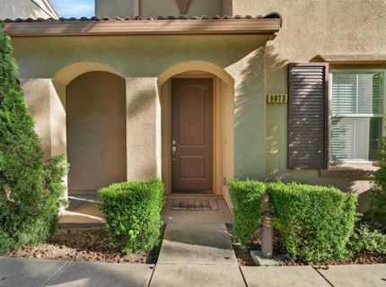 8073 Lido Isle Ln, Sacramento, CA 95831 Photo