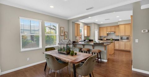 8073 Lido Isle Ln, Sacramento, CA 95831 Photo