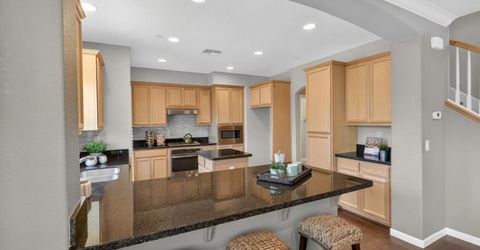 8073 Lido Isle Ln, Sacramento, CA 95831 Photo