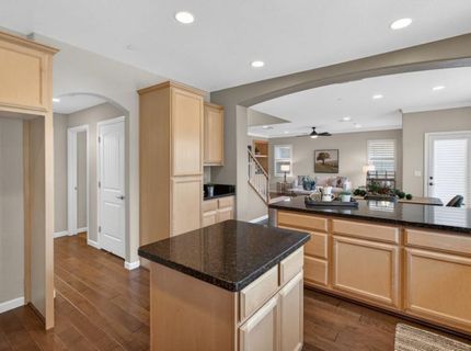 8073 Lido Isle Ln, Sacramento, CA 95831 Photo