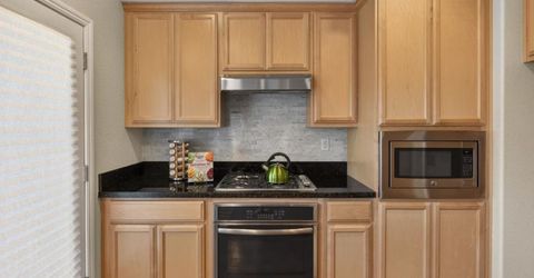 8073 Lido Isle Ln, Sacramento, CA 95831 Photo