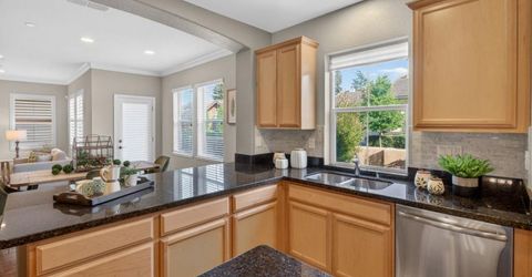 8073 Lido Isle Ln, Sacramento, CA 95831 Photo