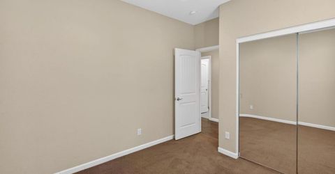 8073 Lido Isle Ln, Sacramento, CA 95831 Photo