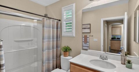 8073 Lido Isle Ln, Sacramento, CA 95831 Photo