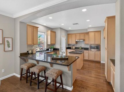 8073 Lido Isle Ln, Sacramento, CA 95831 Photo