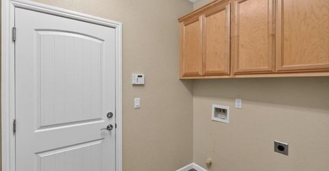 8073 Lido Isle Ln, Sacramento, CA 95831 Photo