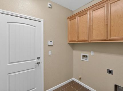 8073 Lido Isle Ln, Sacramento, CA 95831 Photo