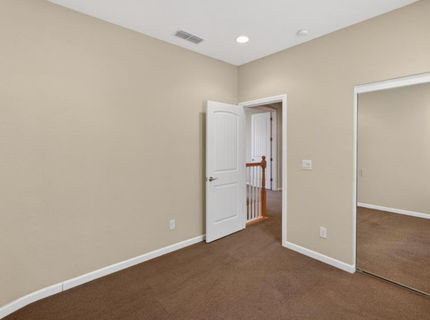 8073 Lido Isle Ln, Sacramento, CA 95831 Photo