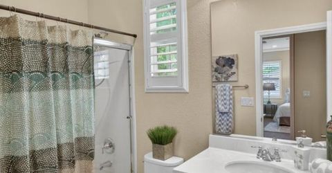 8073 Lido Isle Ln, Sacramento, CA 95831 Photo