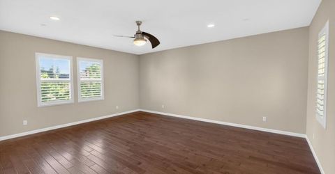 8073 Lido Isle Ln, Sacramento, CA 95831 Photo