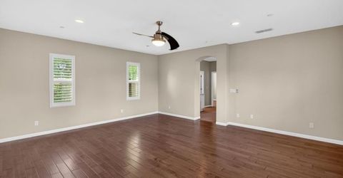 8073 Lido Isle Ln, Sacramento, CA 95831 Photo