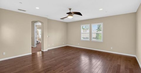 8073 Lido Isle Ln, Sacramento, CA 95831 Photo