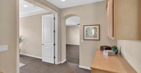 8073 Lido Isle Ln, Sacramento, CA 95831 Photo