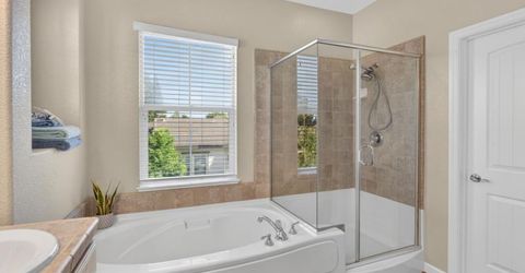 8073 Lido Isle Ln, Sacramento, CA 95831 Photo