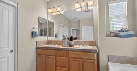 8073 Lido Isle Ln, Sacramento, CA 95831 Photo