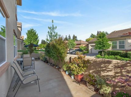 8073 Lido Isle Ln, Sacramento, CA 95831 Photo