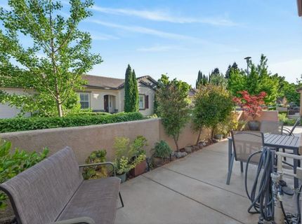 8073 Lido Isle Ln, Sacramento, CA 95831 Photo