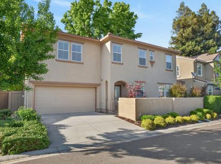 8073 Lido Isle Ln, Sacramento, CA 95831 Photo