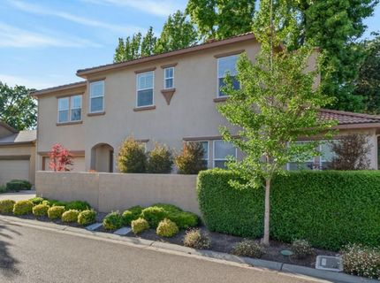 8073 Lido Isle Ln, Sacramento, CA 95831 Photo