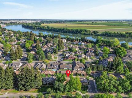 8073 Lido Isle Ln, Sacramento, CA 95831 Photo