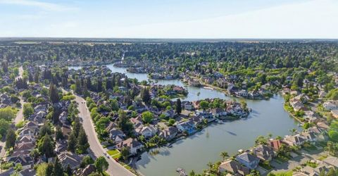 8073 Lido Isle Ln, Sacramento, CA 95831 Photo