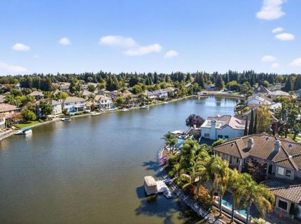 8073 Lido Isle Ln, Sacramento, CA 95831 Photo