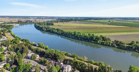 8073 Lido Isle Ln, Sacramento, CA 95831 Photo