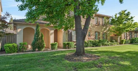 8073 Lido Isle Ln, Sacramento, CA 95831 Photo