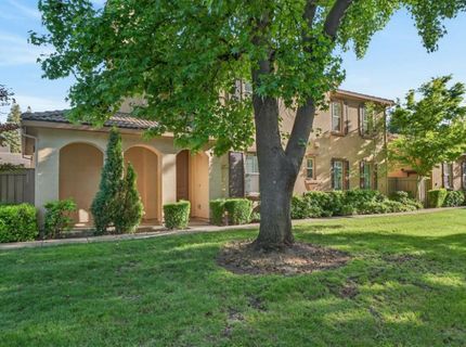 8073 Lido Isle Ln, Sacramento, CA 95831 Photo