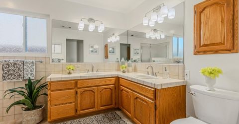 4439 Morpheus Ln, Sacramento, CA 95864 Photo