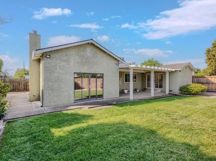 4439 Morpheus Ln, Sacramento, CA 95864 Photo
