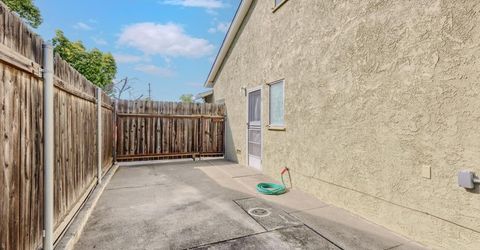 4439 Morpheus Ln, Sacramento, CA 95864 Photo