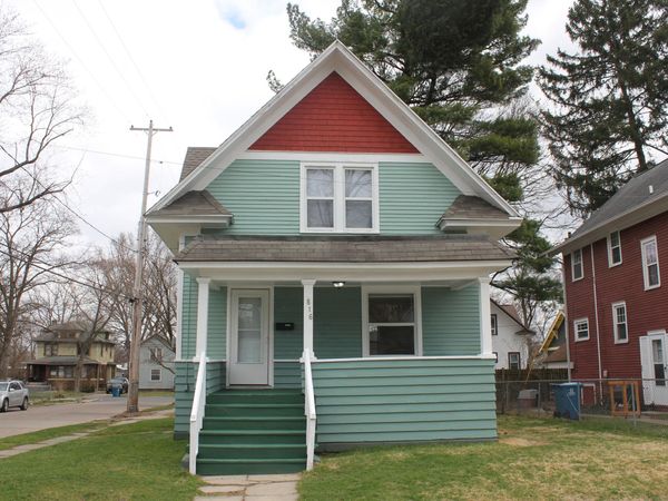 816 Stuart Avenue, Kalamazoo, MI 49007
