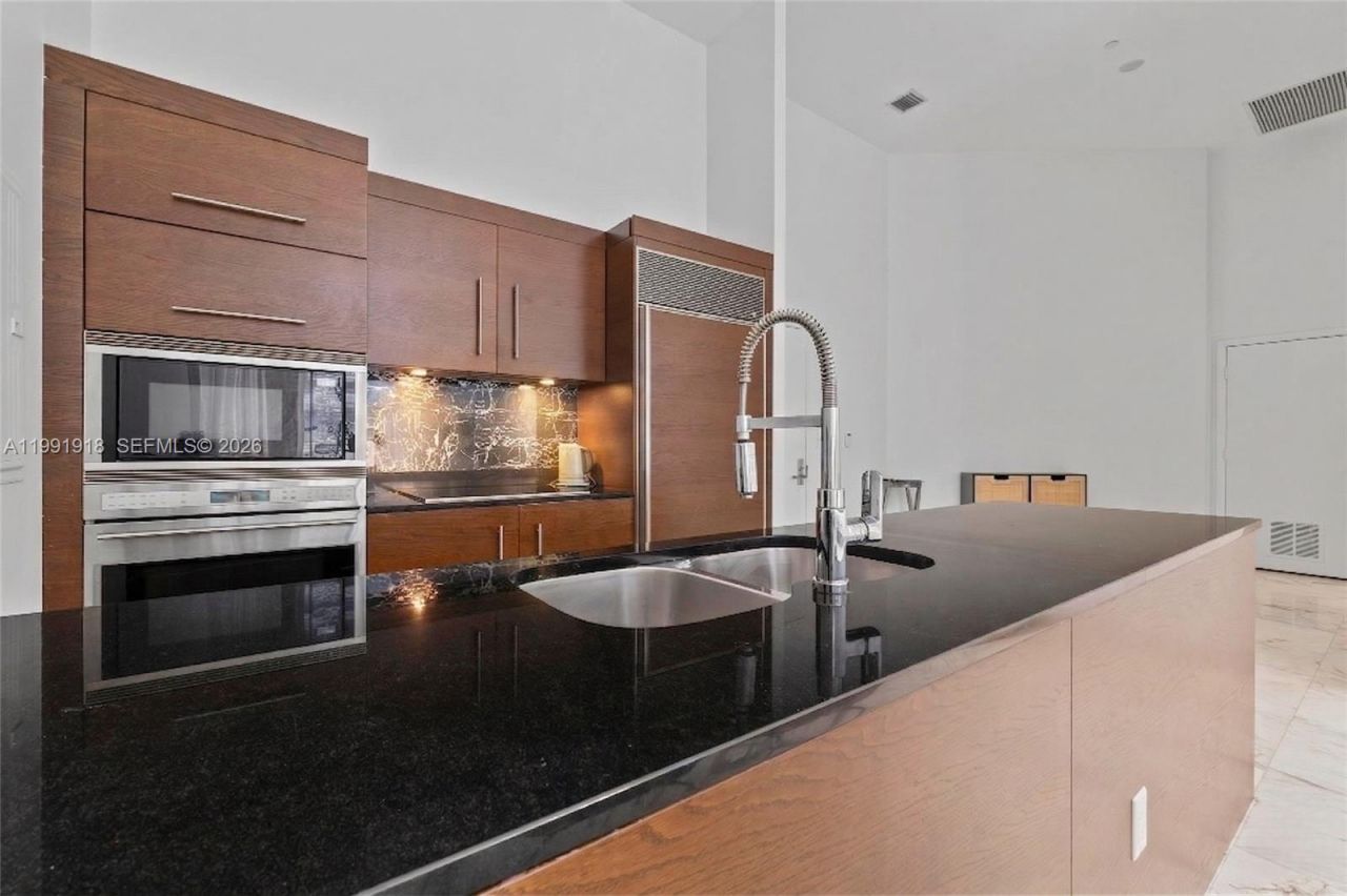 475 Brickell Ave, Unit 2209, Miami, FL 33131 Photo