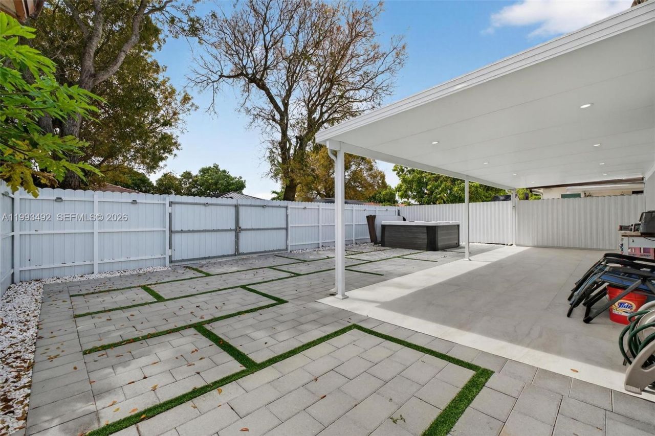 13758 SW 155th Ter, Miami, FL 33177 Photo