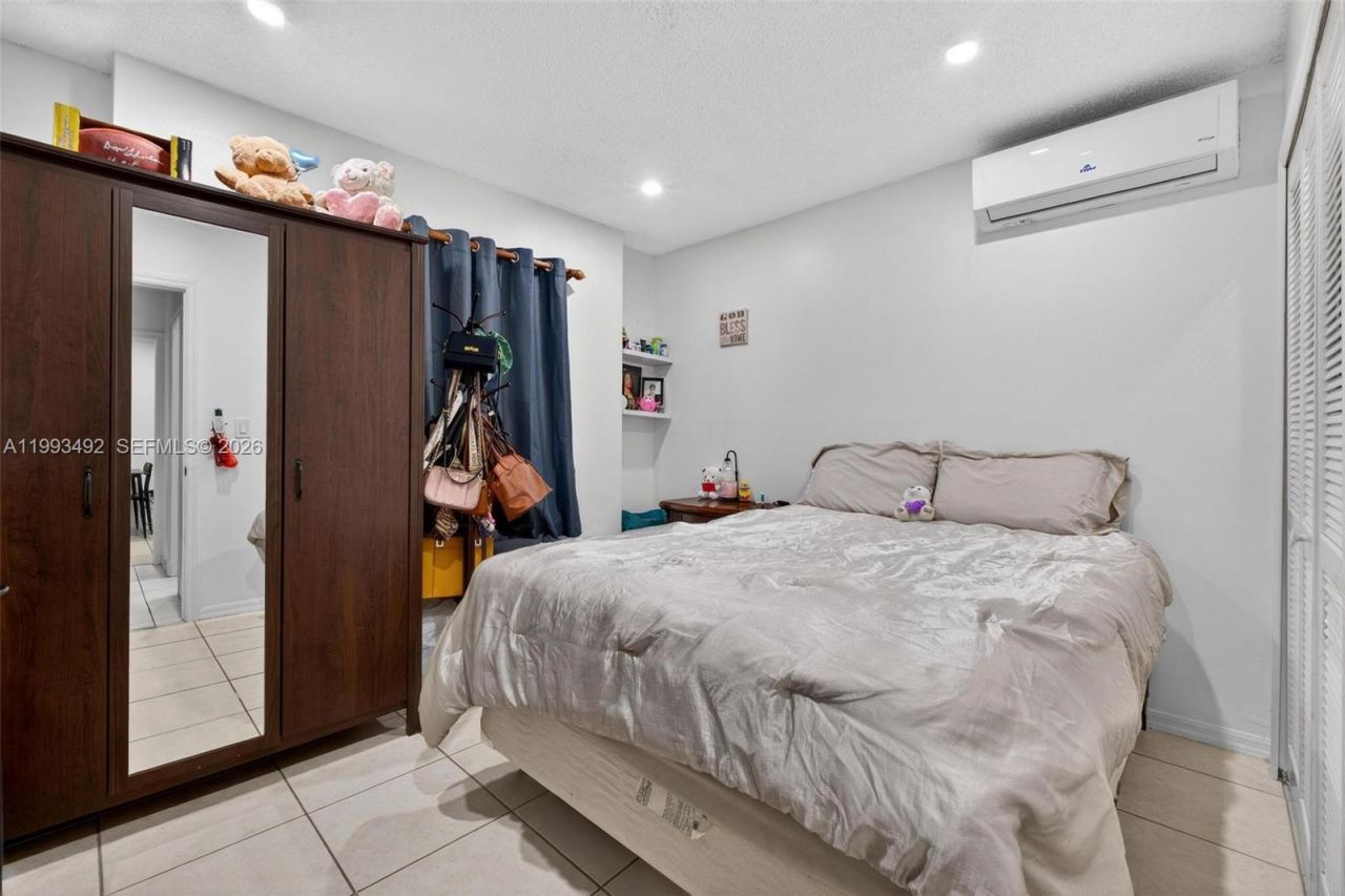 13758 SW 155th Ter, Miami, FL 33177 Photo