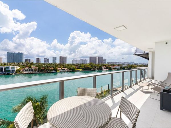 10201 E Bay Harbor Dr, Unit 507, Bay Harbor Islands, FL 33154